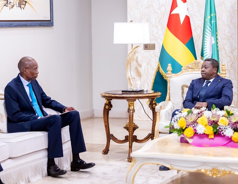 le Président du Conseil reçoit un émissaire du Président sénégalais